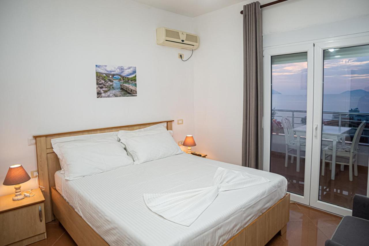 Hotel SUNSET GL Vlorë Buitenkant foto
