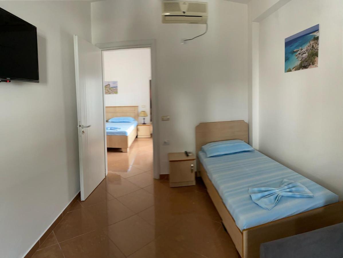 Hotel SUNSET GL Vlorë Buitenkant foto