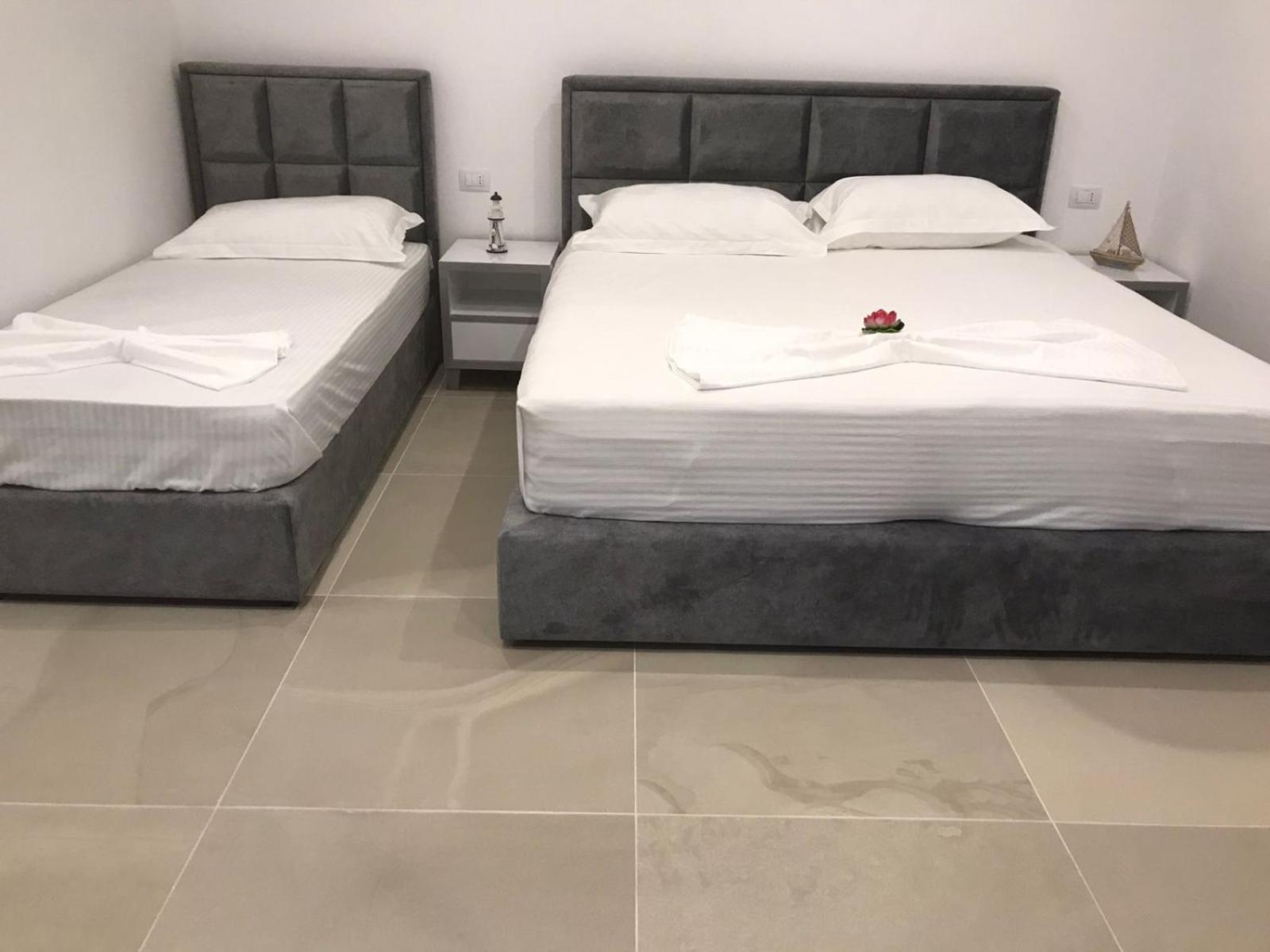 Hotel SUNSET GL Vlorë Buitenkant foto